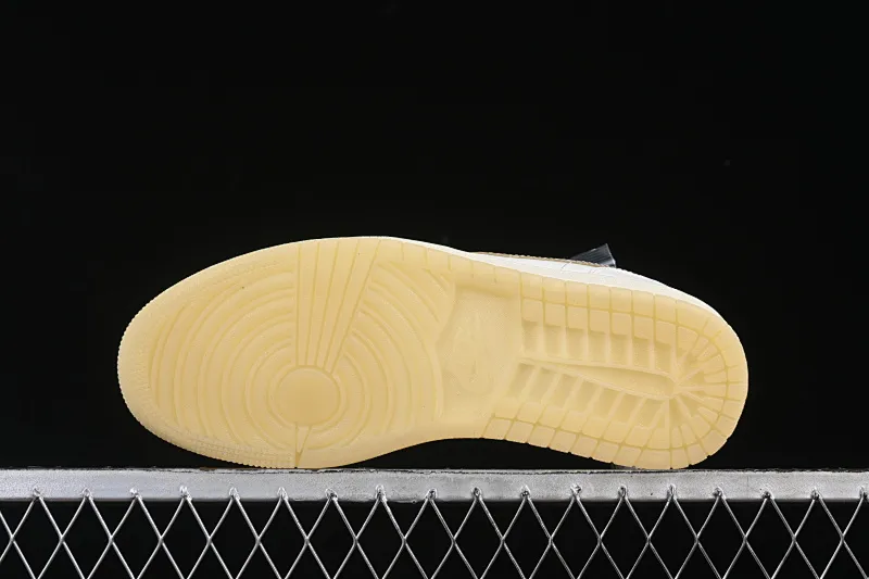 All Categories Air Jordan Jordan Series Basketball Shoes Air Jordan 1 Low Air Jordan 1 Low AJ1 Joe 1 Meter Platinum Retro Culture Leisure Sports Shoes HV5157-100